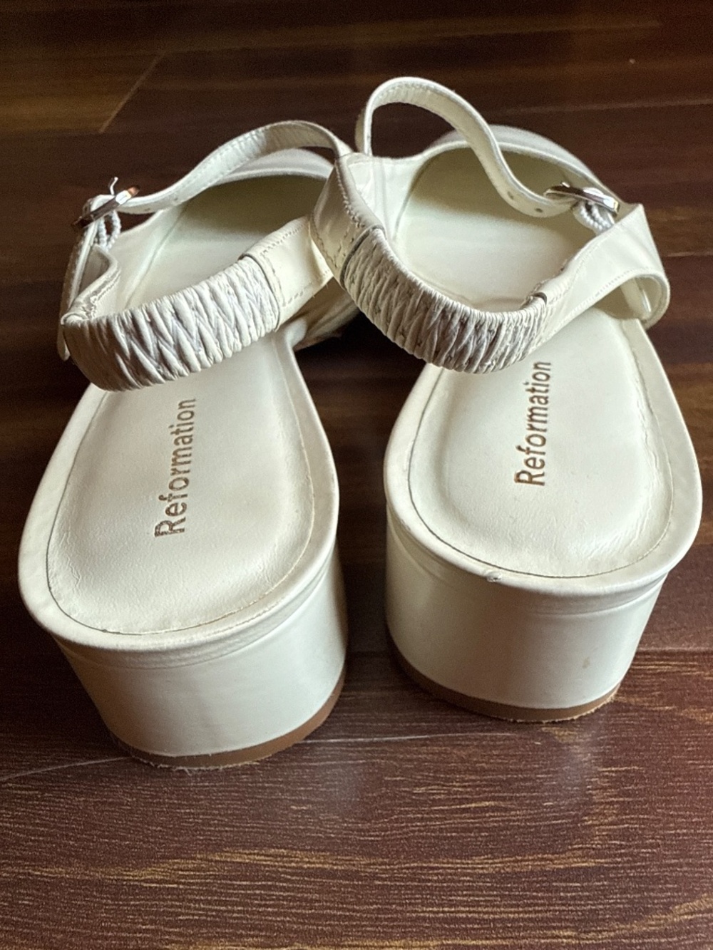 REFORMATION White Low Heel Sandals Size 6.5 - Picture 4 of 6